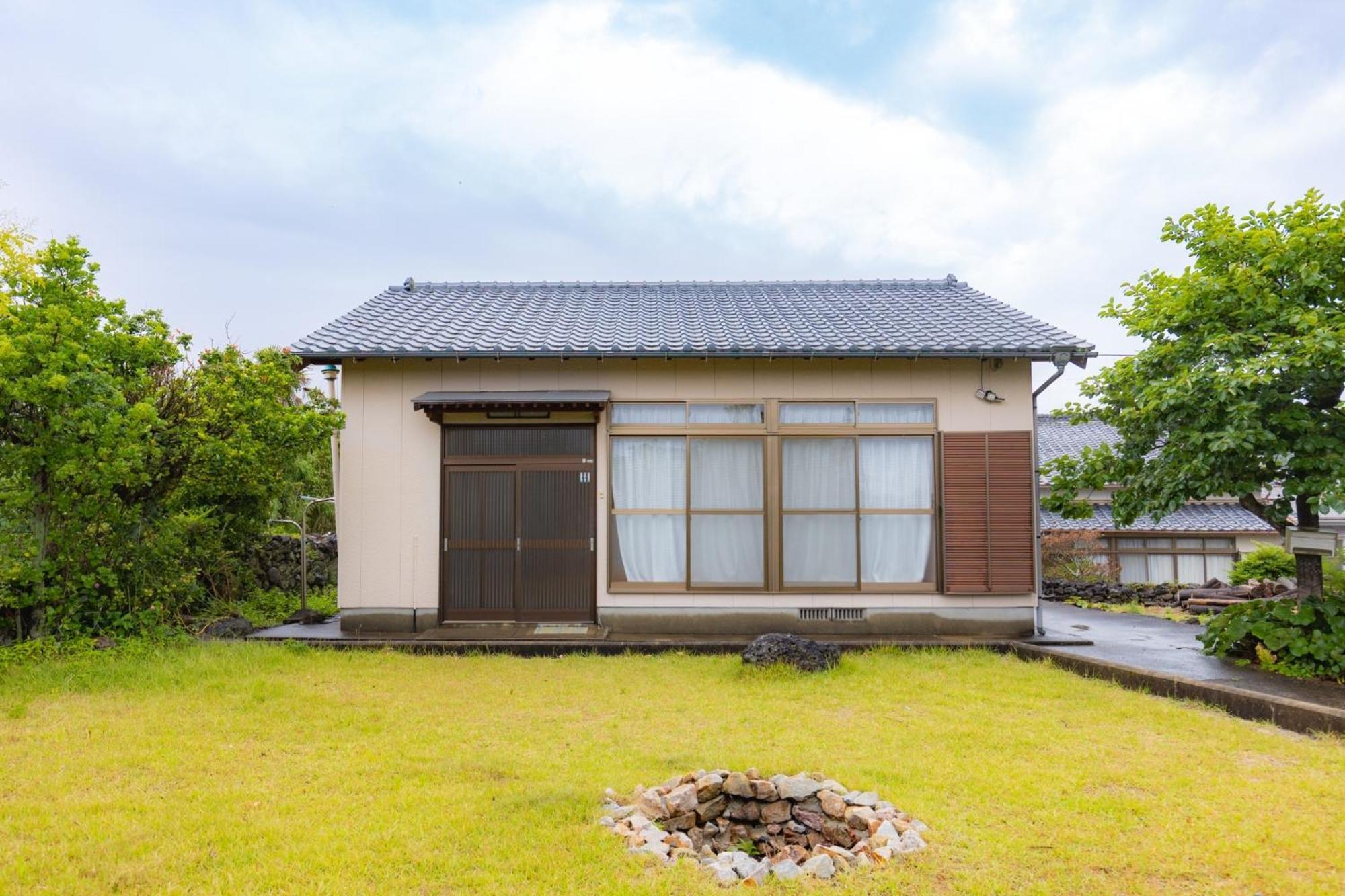 Goto I-House Villa Exterior photo